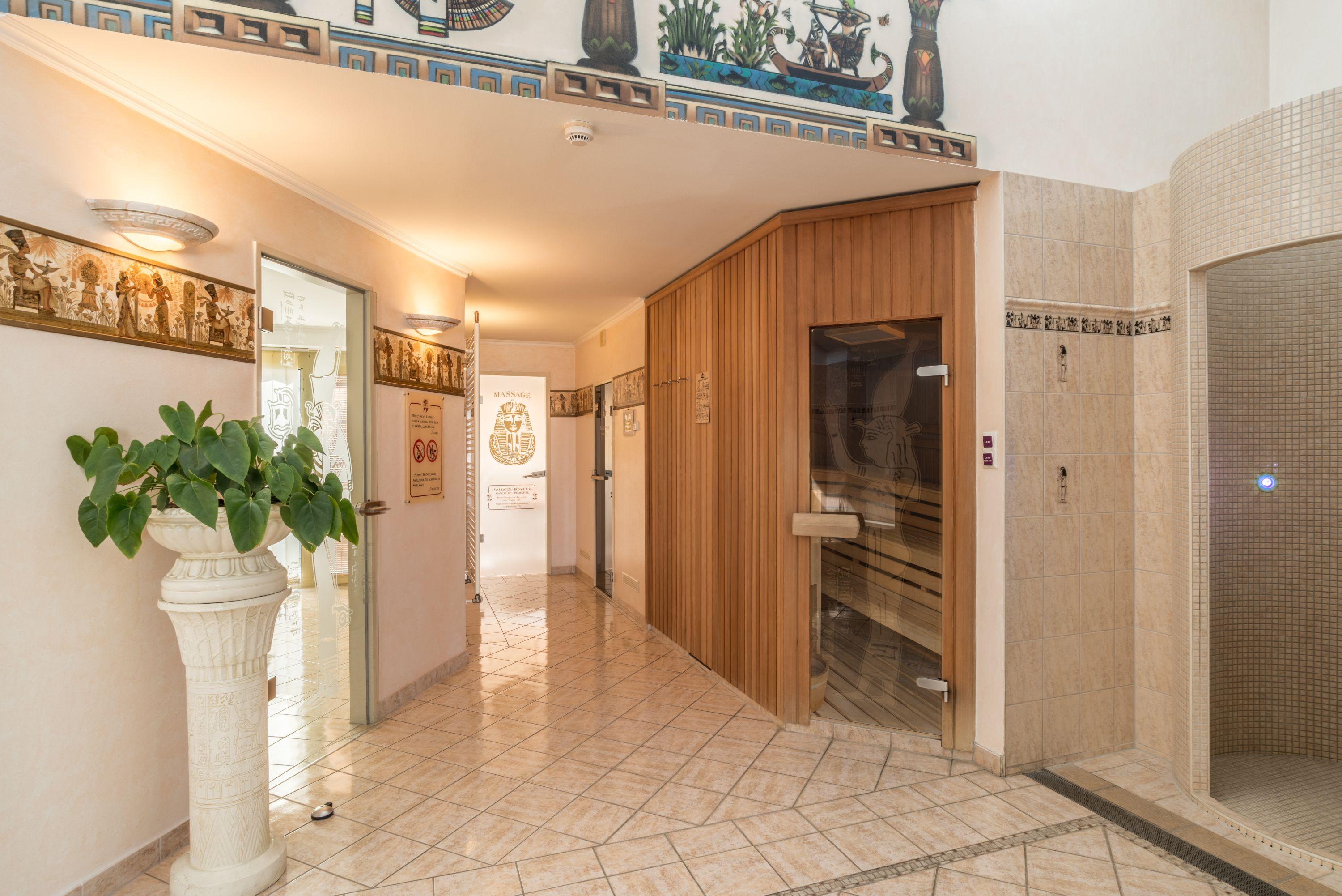 Hollywood Media Am Kurfürstendamm Hotel 4*