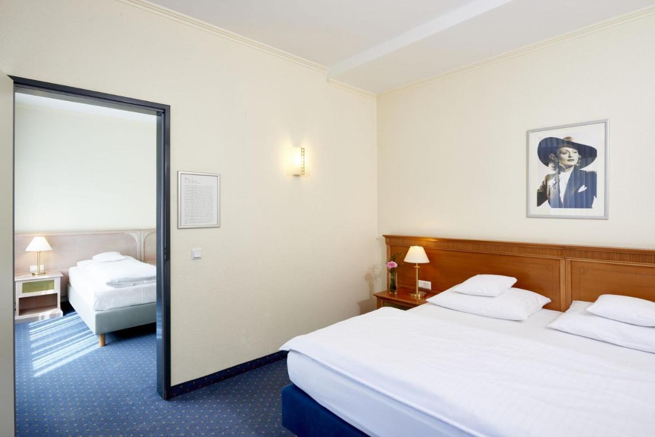 Hollywood Media Am Kurfuerstendamm 4* Berlin
