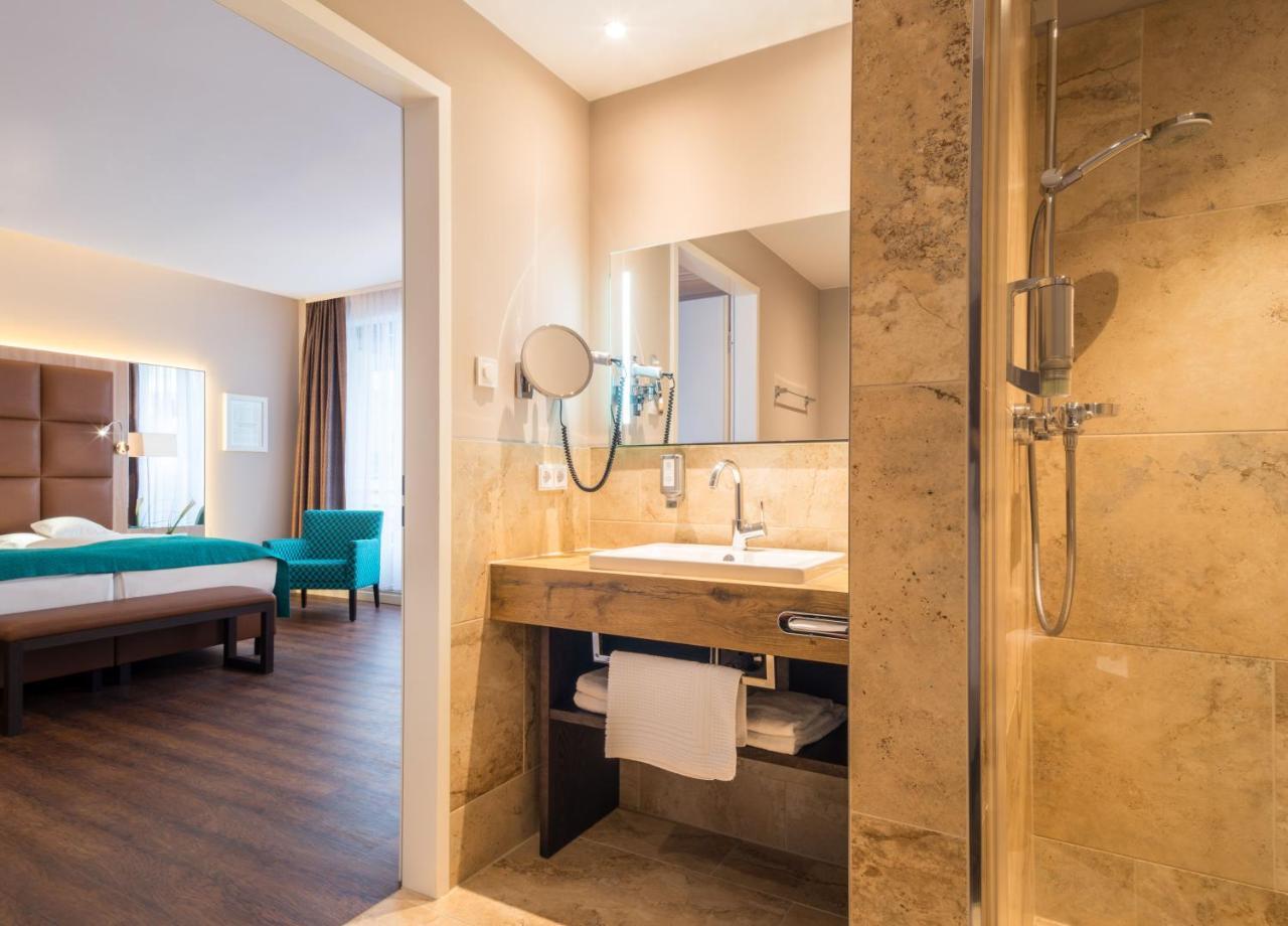 Hotel Hollywood Media Am Kurfürstendamm 4*