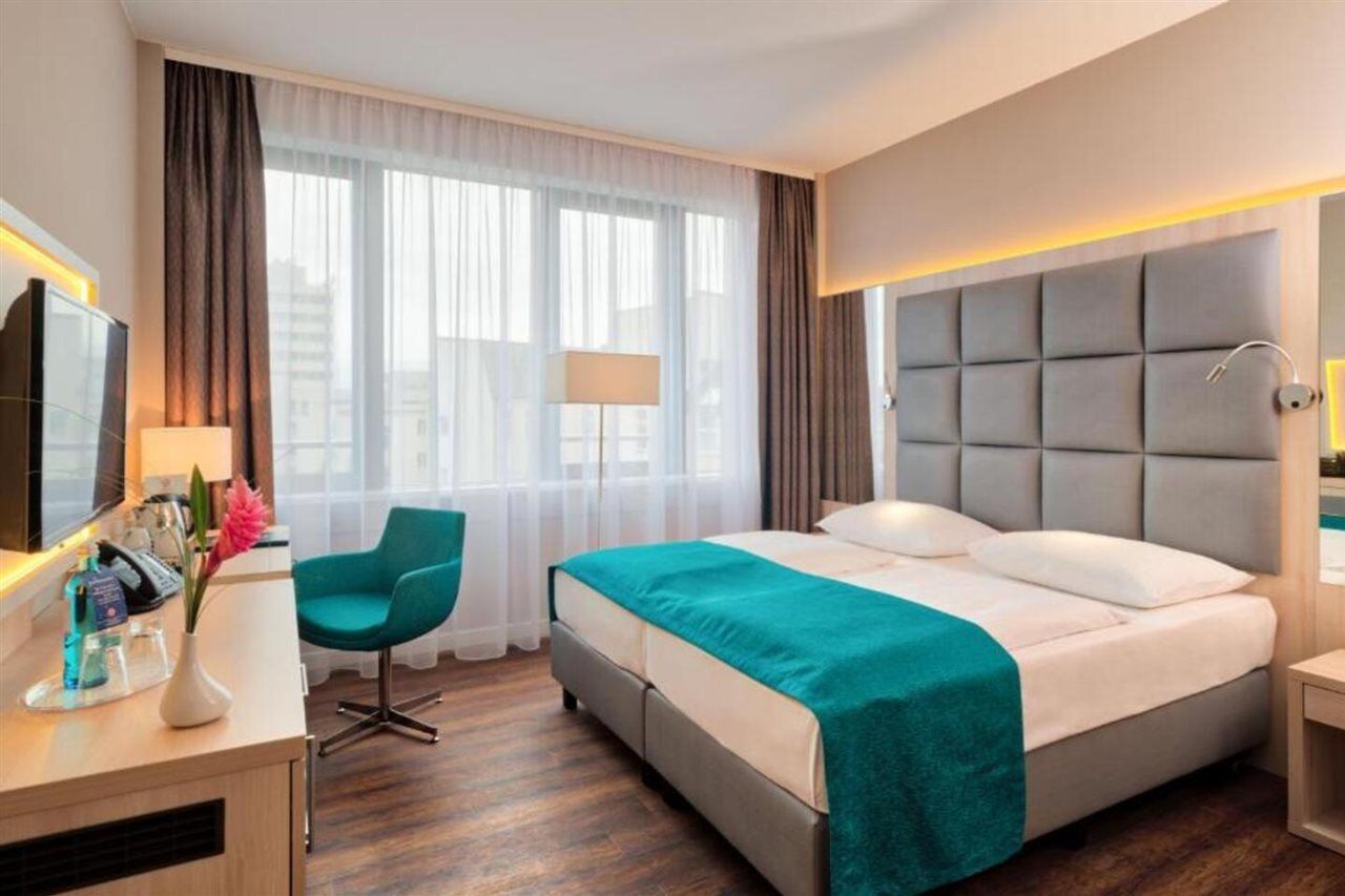 Hollywood Media Am Kurfuerstendamm 4* Berlin