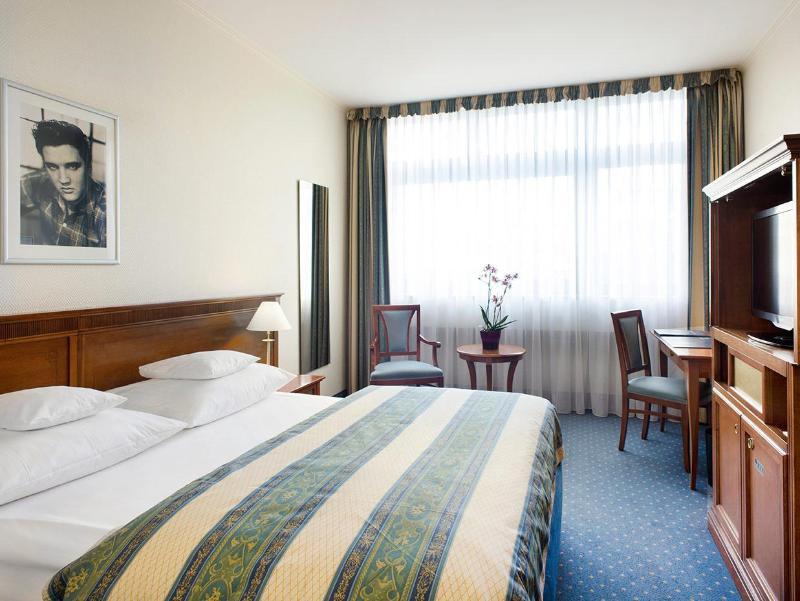 Hollywood Media Am Kurfuerstendamm 4* Berlin
